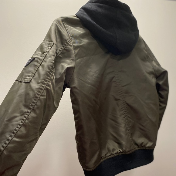 ✨ GUESS BOYS BOMBER JACKET SIZE 7 - Picture 3 of 5